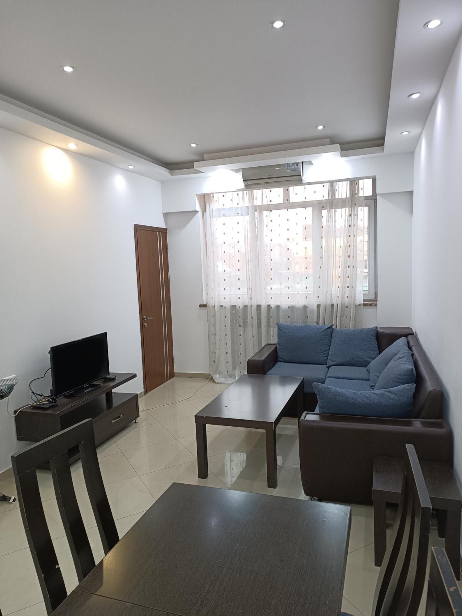 Rent Inn Yerevan On Sakharov Square Exterior photo